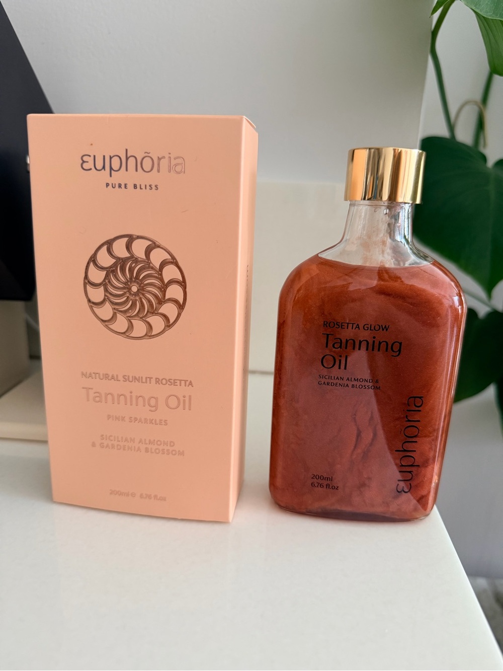 Euphoria Rosetta Glow Pink Tanning Oil - 200 ml 6.76 fl oz
